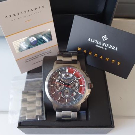een foto van een gloednieuwe horloge